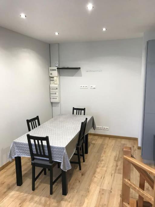 Appartement Proche Paris アルクイユ エクステリア 写真